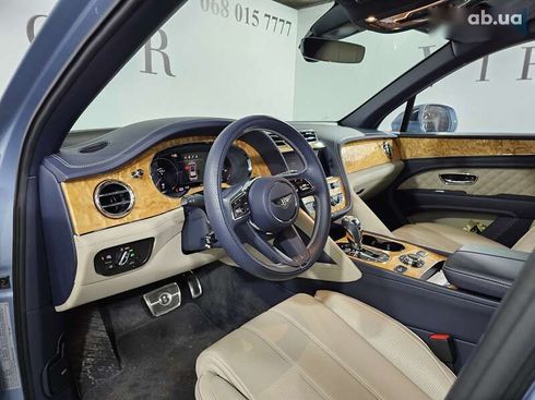 Bentley Bentayga 2022 - фото 22