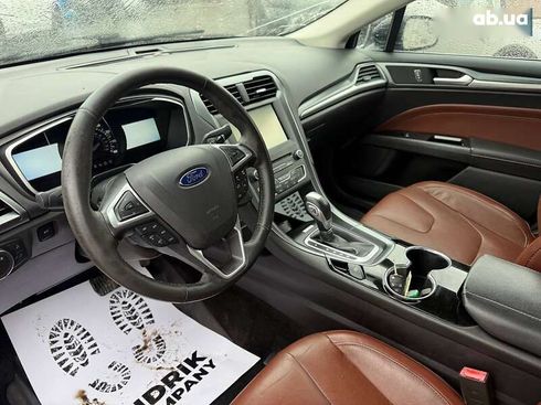 Ford Fusion 2016 - фото 12
