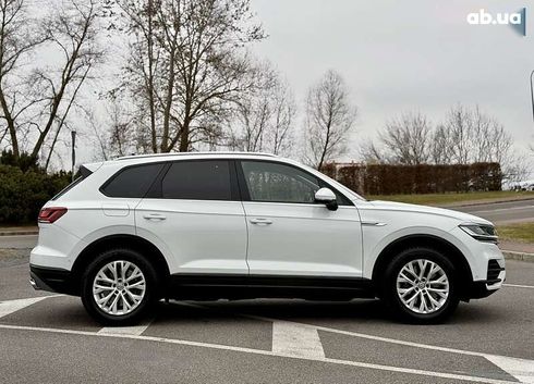 Volkswagen Touareg 2020 - фото 15