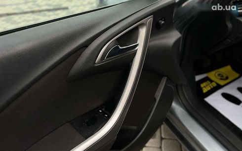 Opel Astra 2011 - фото 18