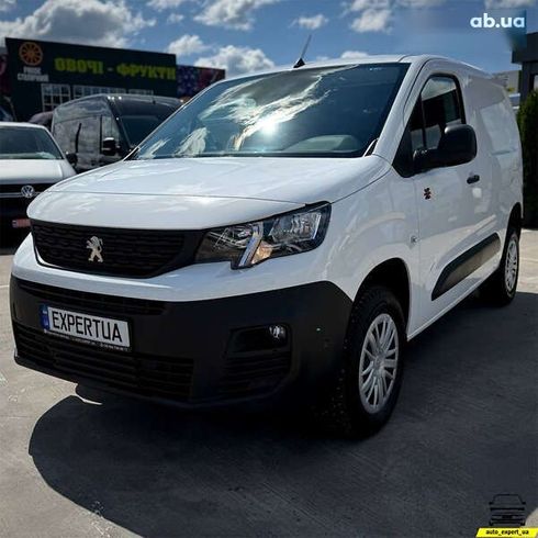 Peugeot Partner 2019 - фото 8