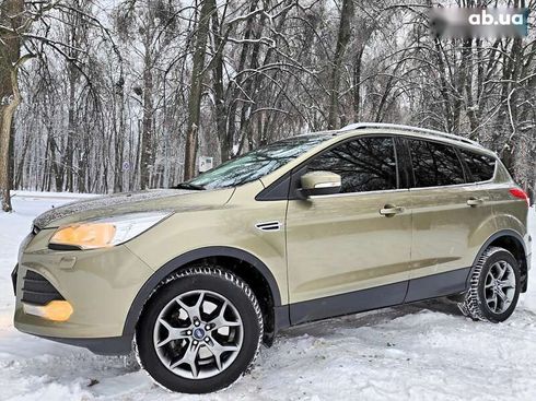 Ford Kuga 2015 - фото 9