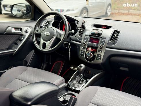 Kia Cerato 2011 серый - фото 16