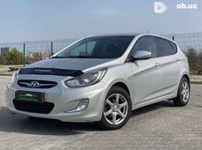 Продаж вживаних Hyundai Accent 2013 року - купити на Автобазарі