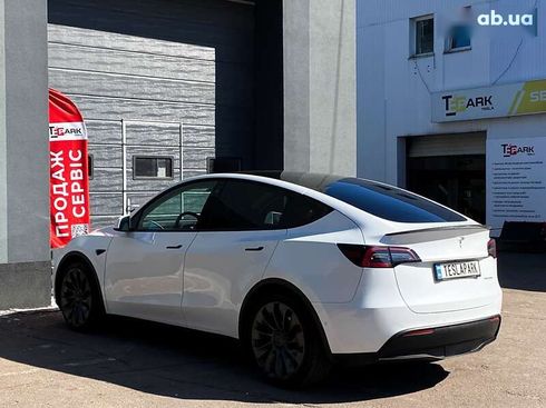 Tesla Model Y 2022 - фото 8