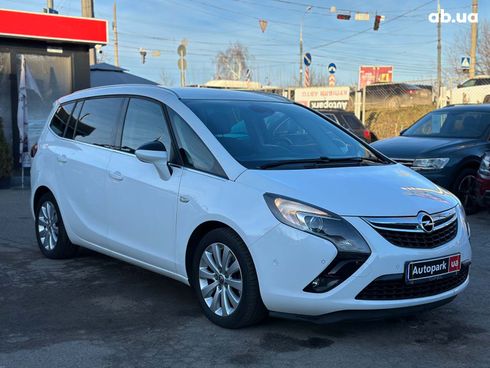 Opel Zafira 2016 белый - фото 3