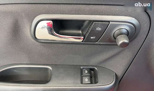 SEAT Ibiza 2005 - фото 16