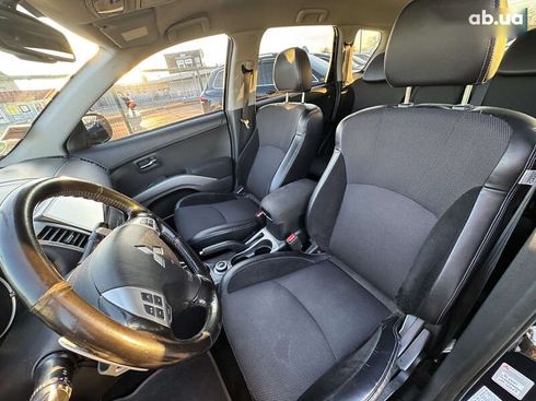 Mitsubishi Outlander 2012 - фото 16