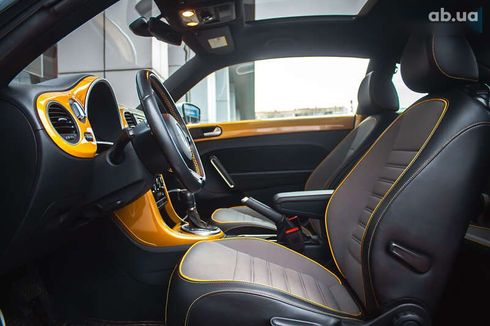 Volkswagen Beetle 2017 - фото 10
