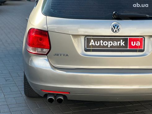 Volkswagen Jetta 2013 бежевый - фото 10