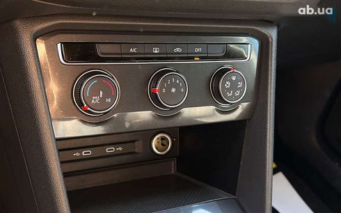 Volkswagen Tiguan 2020 - фото 18