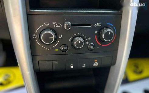 Peugeot 207 2010 - фото 18