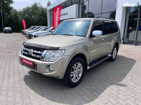 Mitsubishi Pajero 2012 - фото 4