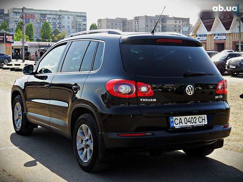 Volkswagen Tiguan 2010 - фото 4