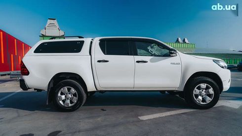 Toyota Hilux 2019 - фото 2