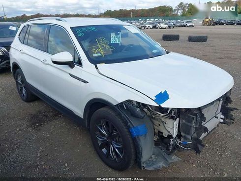 Volkswagen Tiguan 2022 - фото 2