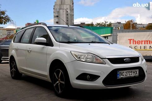 Ford Focus 2010 - фото 6