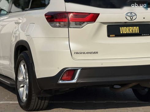 Toyota Highlander 2017 - фото 19