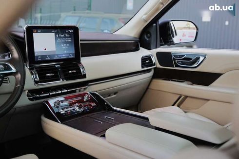 Lincoln Navigator 2018 - фото 18