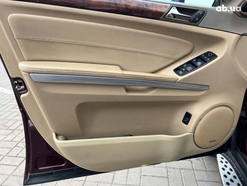 Mercedes-Benz GL-Класс 2010 красный - фото 36