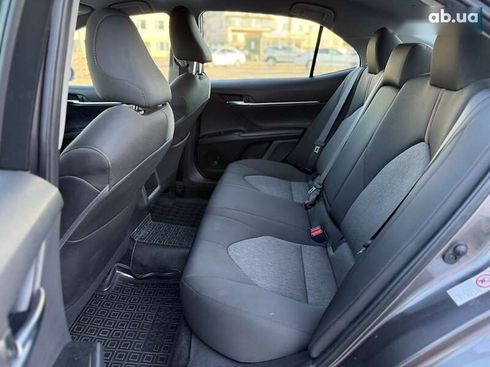Toyota Camry 2019 - фото 20
