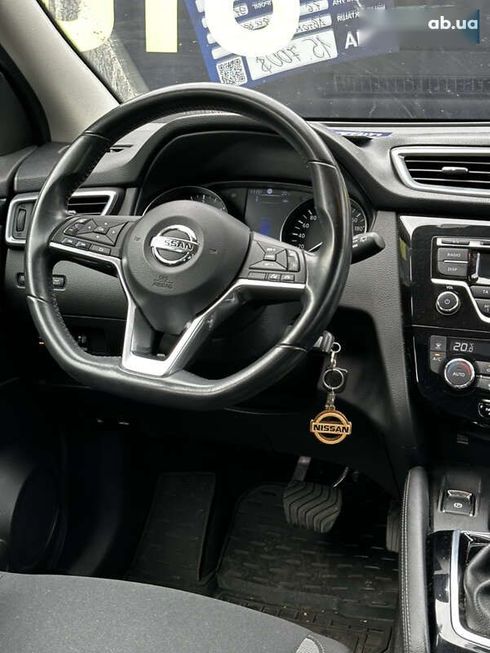 Nissan Qashqai 2017 - фото 11