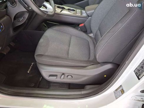 Hyundai Kona 2022 - фото 10