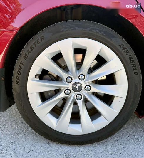 Tesla Model S 2017 - фото 19