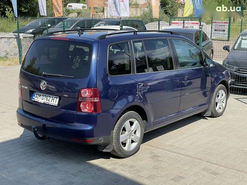 Volkswagen Touran 2009 - фото 14