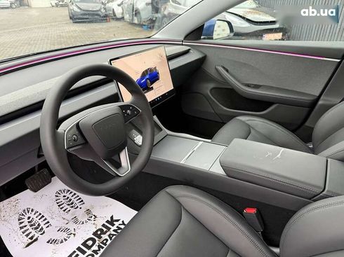 Tesla Model 3 2024 - фото 16