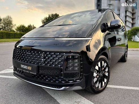 Hyundai Staria 2025 - фото 3