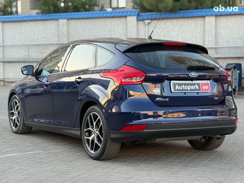 Ford Focus 2017 синий - фото 6