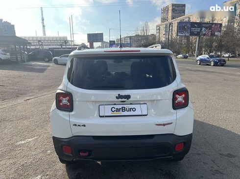 Jeep Renegade 2016 - фото 9