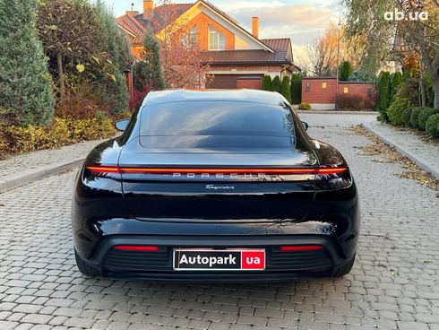 Porsche Taycan 2022 черный - фото 13
