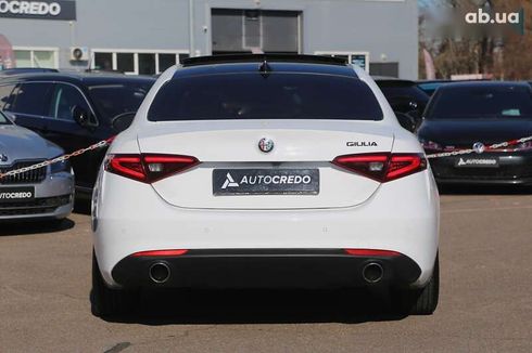 Alfa Romeo Giulia 2020 - фото 6