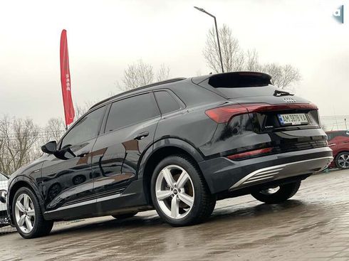 Audi E-Tron 2022 - фото 20