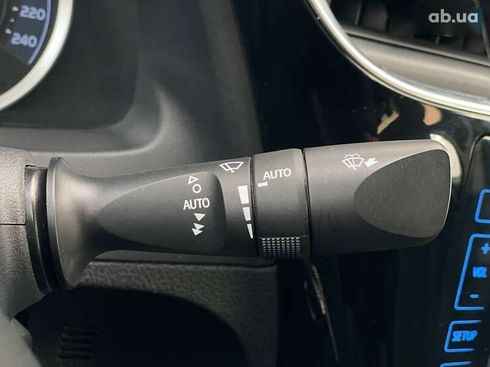 Toyota Corolla 2017 - фото 30