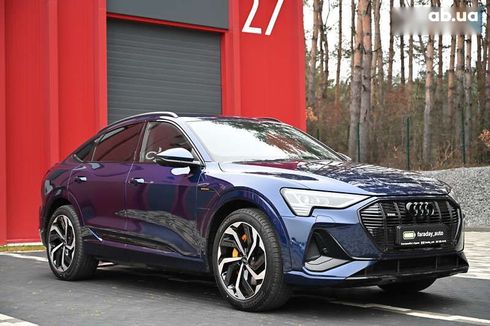 Audi E-Tron 2022 - фото 10