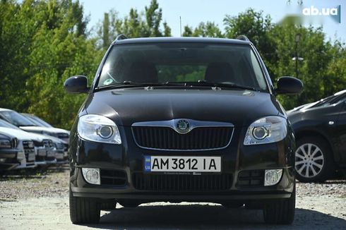 Skoda Fabia 2009 - фото 3