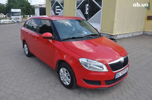 Skoda Fabia 2010 - фото 3