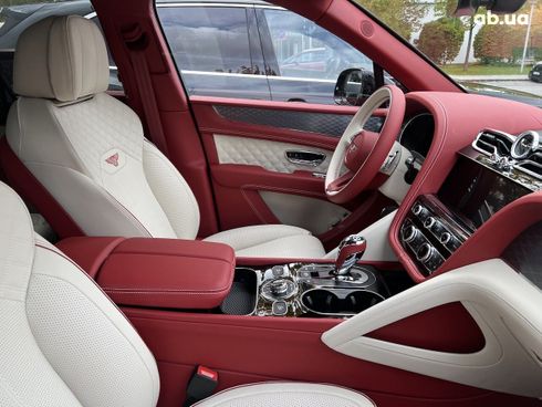 Bentley Bentayga 2022 - фото 12