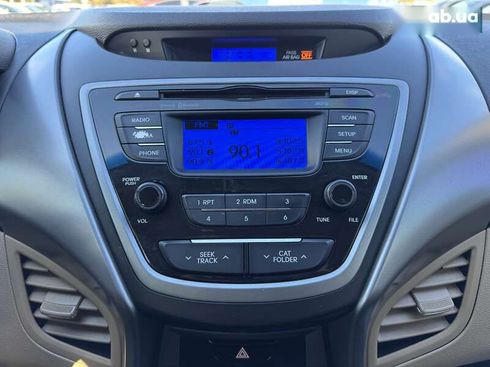 Hyundai Elantra 2013 - фото 19