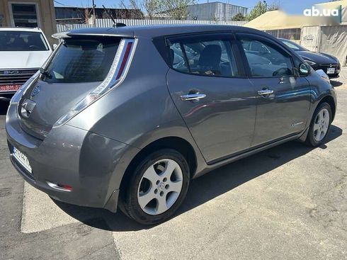 Nissan Leaf 2015 - фото 2