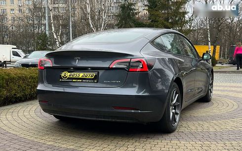 Tesla Model 3 2022 - фото 7