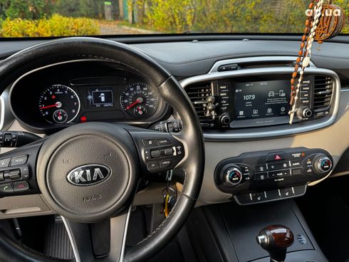 Kia Sorento 2017 черный - фото 22