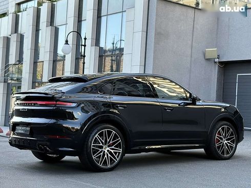 Porsche Cayenne Coupe 2024 - фото 28