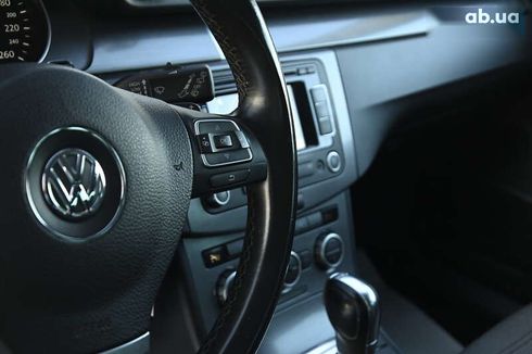 Volkswagen Passat 2012 - фото 21