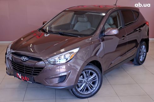 Hyundai Tucson 2015 коричневый - фото 2