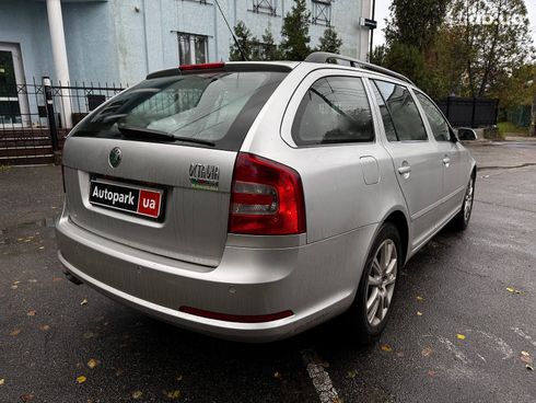 Skoda Octavia 2006 серый - фото 7