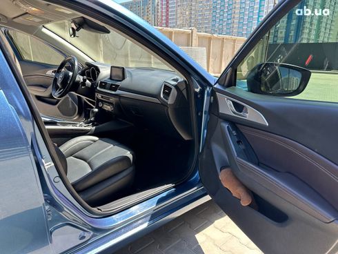 Mazda 3 2018 синий - фото 14